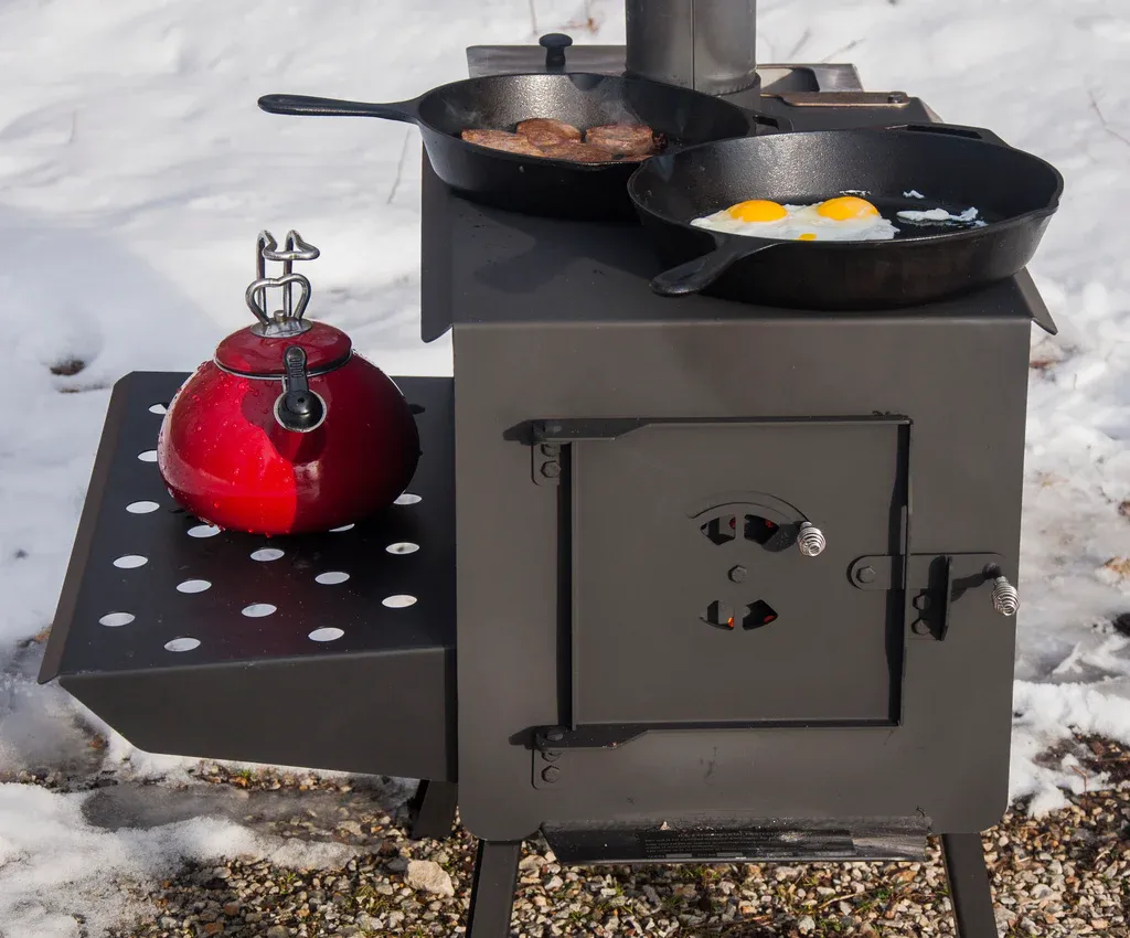 Englander Black Bear Camp Stove ESW0032