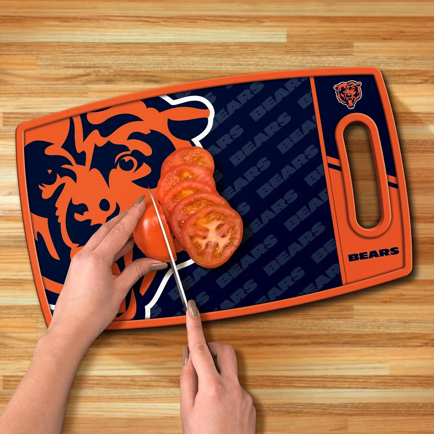 YouTheFan NFL Chicago Bears Logo Series Cutting Board
